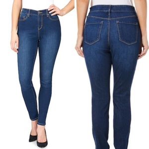 Gloria Vanderbilt Comfort Curvy Skinny 